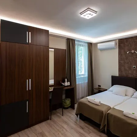 Ven Diofa De Lux Panzio Szeged