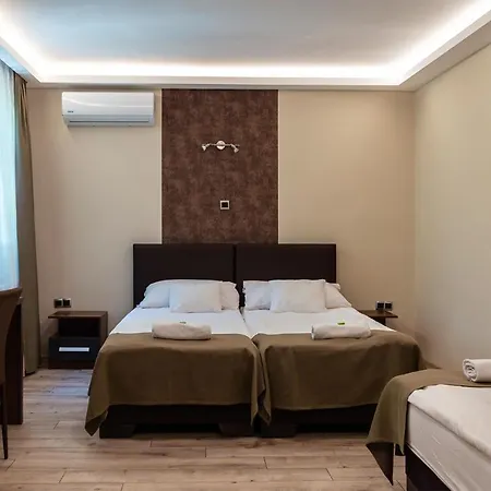 Ven Diofa De Lux Panzio Szeged