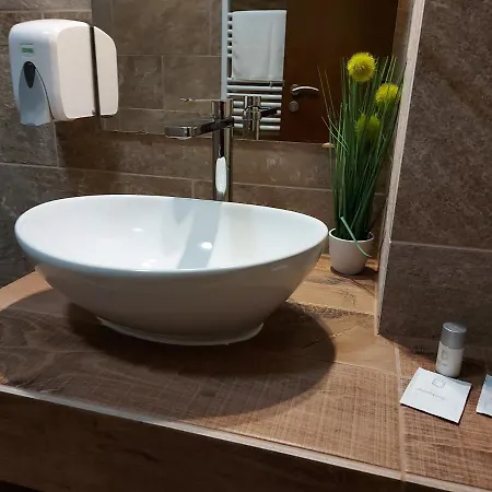 Ven Diofa De Lux Panzio Bed & Breakfast