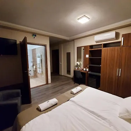 Ven Diofa De Lux Panzio Szeged