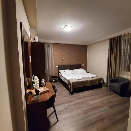 Bed & Breakfast Ven Diofa De Lux Panzio 4*