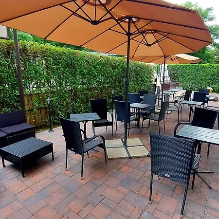 Ven Diofa De Lux Panzio Bed & Breakfast 4*
