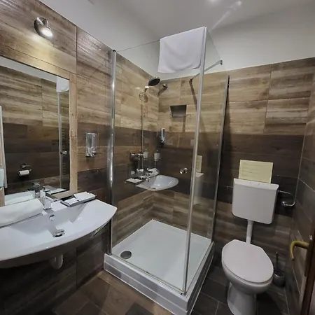Bed & Breakfast Ven Diofa De Lux Panzio