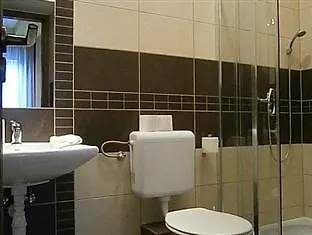 Ven Diofa De Lux Panzio 4* Szeged