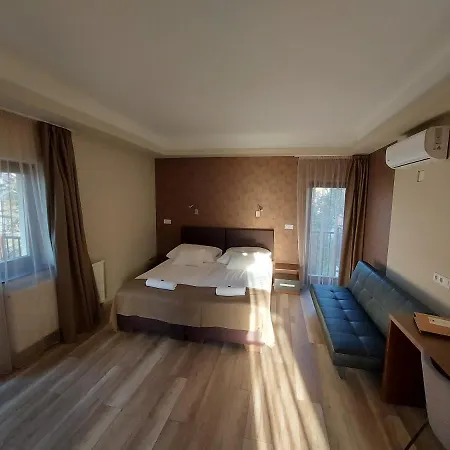 Bed and Breakfast Ven Diofa De Lux Panzio 4*