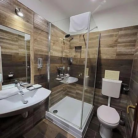 Ven Diofa De Lux Panzio B&B 4*