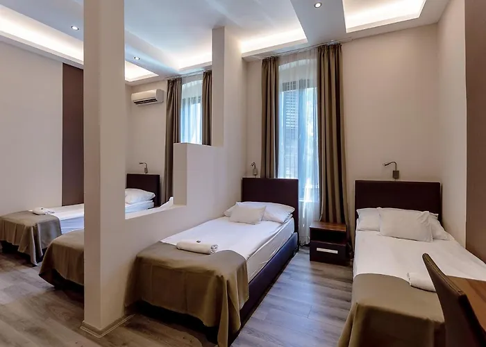 Bed & Breakfast Ven Diofa De Lux Panzio 4*